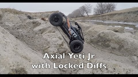 Axial Yeti Jr Rock Racer with locked diffs - R/C Arsenal