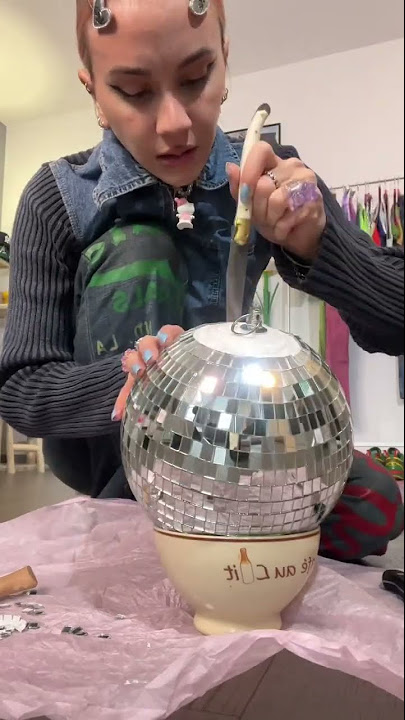 Disco ball planter DIY: how to upcycle old CDs – Disco Therapy