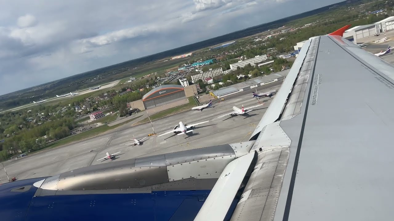 Аэрофлот • Airbus A321-211 • RA-73165 • Взлет из Московского аэропорта Шереметьево