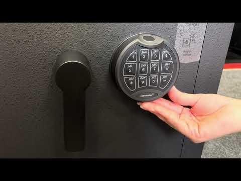 Зламостійкий сейф GRIFFON CLE I.55.FP BLACK, видео 2