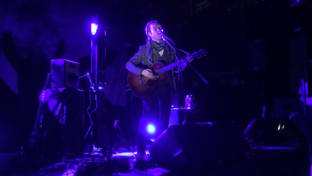 Jarkko Martikainen: Kaikki me kuolemme pian