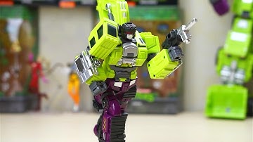 Jinbao Scavenger and Bonecrusher Review, Oversized KO of Generation Toys Gravity Builder