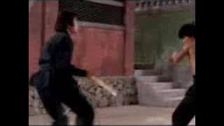 Hero of the East-- 3 section staff vs nunchucku