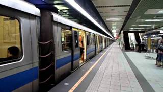 台北捷運板南線C341列車(211/212)進站離站
