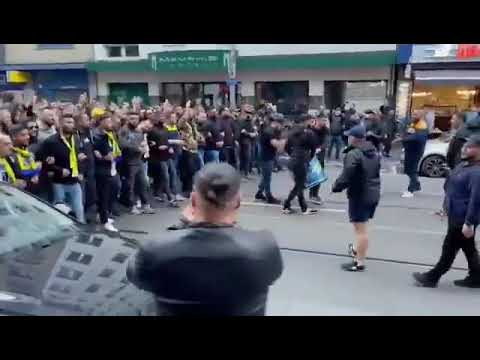 Frankfurt Sokaklarında Fenerbahçe Taraftarları Şov Yaptı