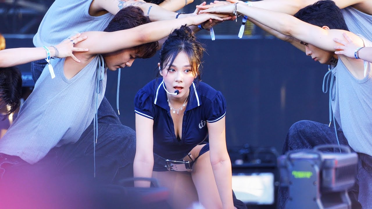 250815 비비 BIBI 몸 Meat @원유니버스 페스티발 OUF 2025 4K 직캠 by MIXX