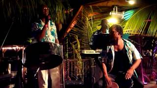 Video voorbeeld van "Soirée au Club Med en Martinique avec le groupe  de Charles Remion"