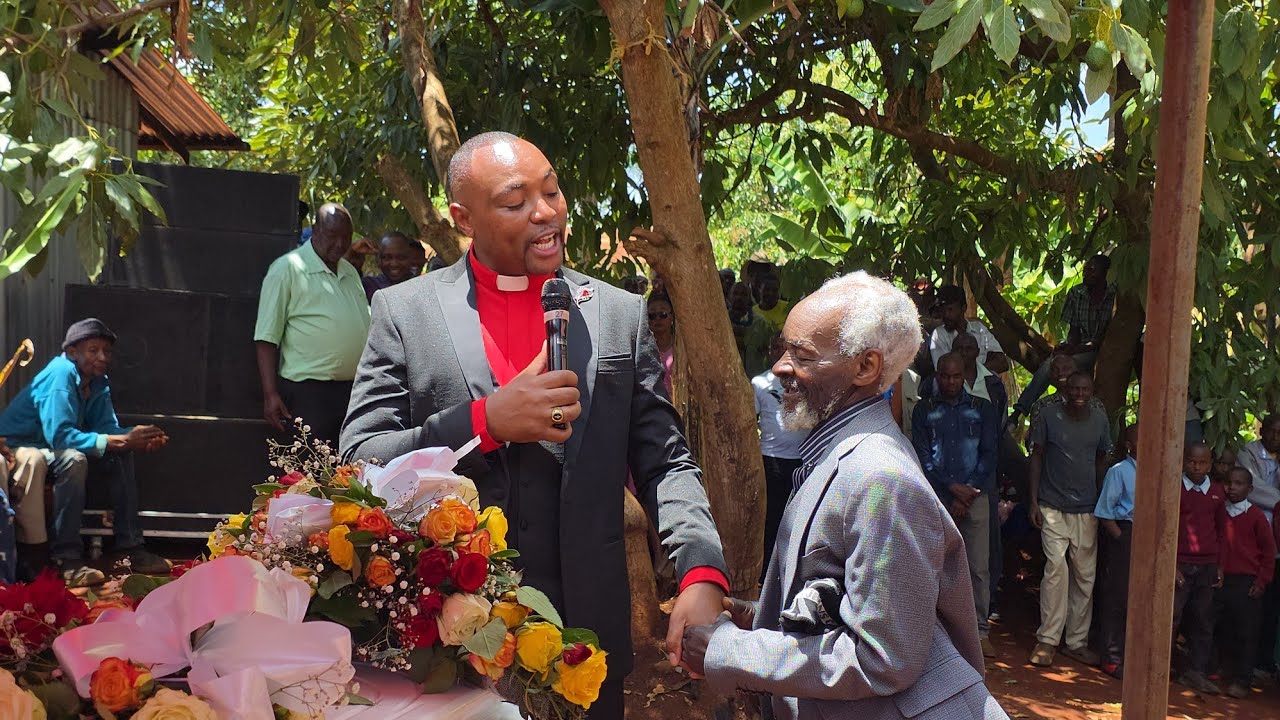 Bishop Ben gukenererwo mathikoini ma mzee Joseph kamau
