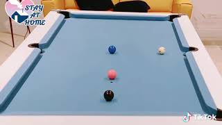 Snooker on Pool Table Lockdown