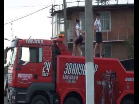 Дискотека на посту ГАИ!!!