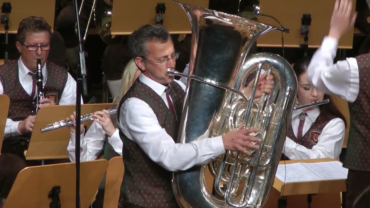 Farmer´s Tuba - Martin Scharnagl