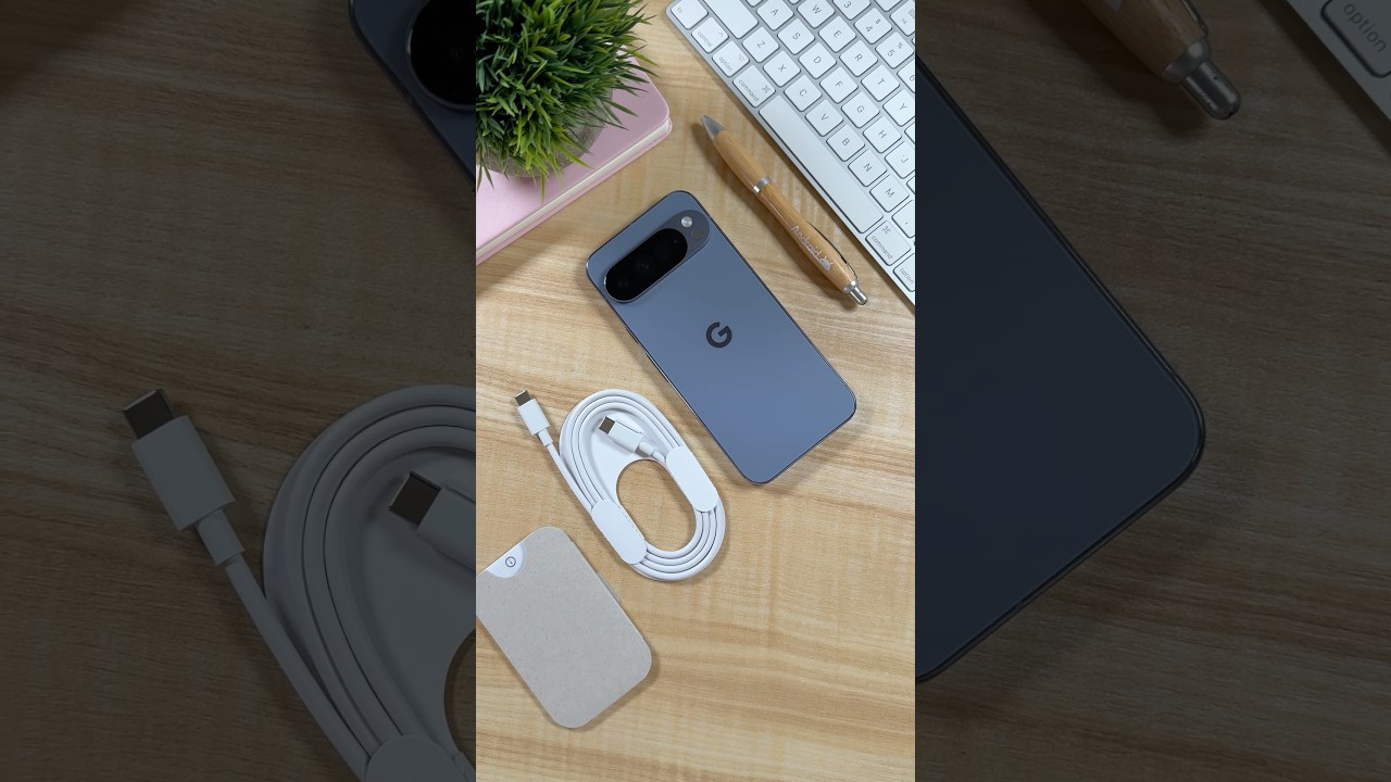 Unboxing the Google Pixel 10 Pro XL in Moonstone🩶