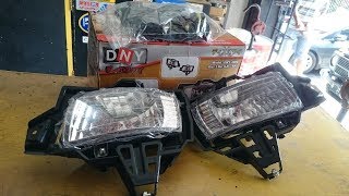 Innova Poles Lampu Menguning