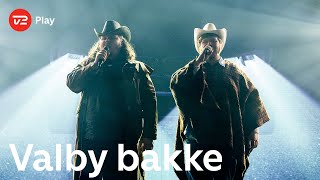 Blomster Bror synger ’Valby bakke’ - Peter Sommer (Fjerde liveshow) | X Factor 2025 | TV 2