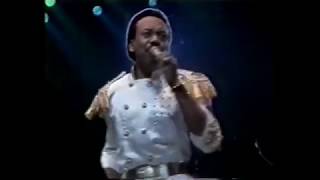 Earth Wind & Fire - LIVE In The Stone - In Japan 1988 - YouTube