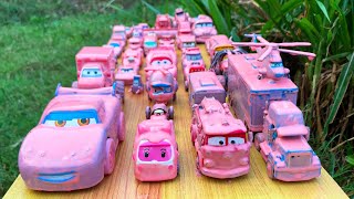 Clean up muddy minicars & disney car convoys🏎🚗🚚! Play in the garden