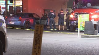 Valley mom killed while in a car in west Phoenix early Monday morning