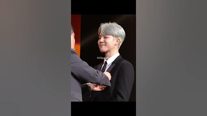 when they are received awards Namjoon proud smile look at them 😊 #jungkook #jk #jin