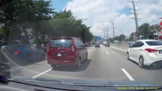 Asshole #26 - WMN2606 - Jumping lane and jumping queue when exiting.