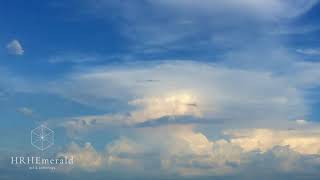 CALM HD VIDEO • BEAUTIFUL CLOUDS SKY TIME LAPSE • ARTIST EMERALD