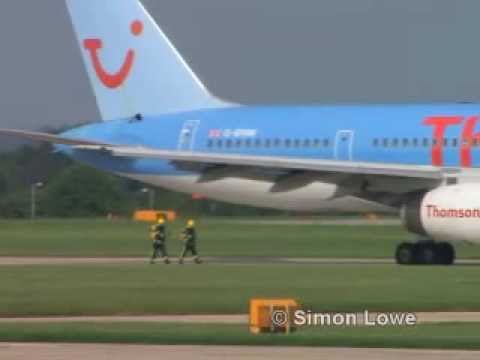 ThomsonFly 757 bird strike! A MUST SEE! --Copyright to Simon Lowe--