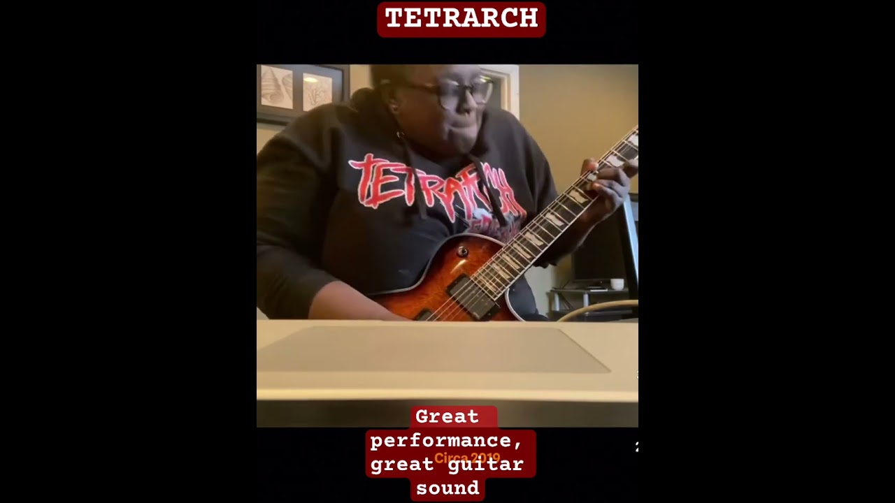 Diamond rowe with guitar 