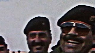 شاهد صدام حسين يمازح مع القوات الحرس الجمهوري