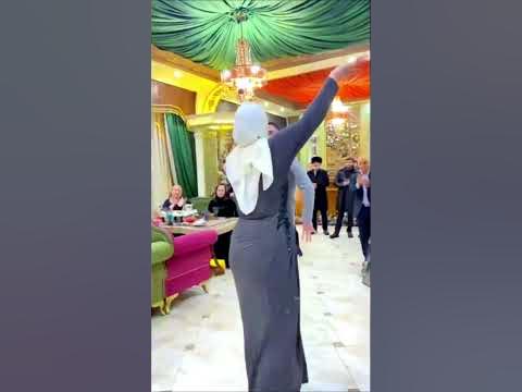 Шикарный Чеченский танец. На свадьбе - YouTube