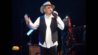 Video thumbnail of "Micky Dolenz (The Monkees) - Daydream Believer (Live in St Louis 10-13-2023)"