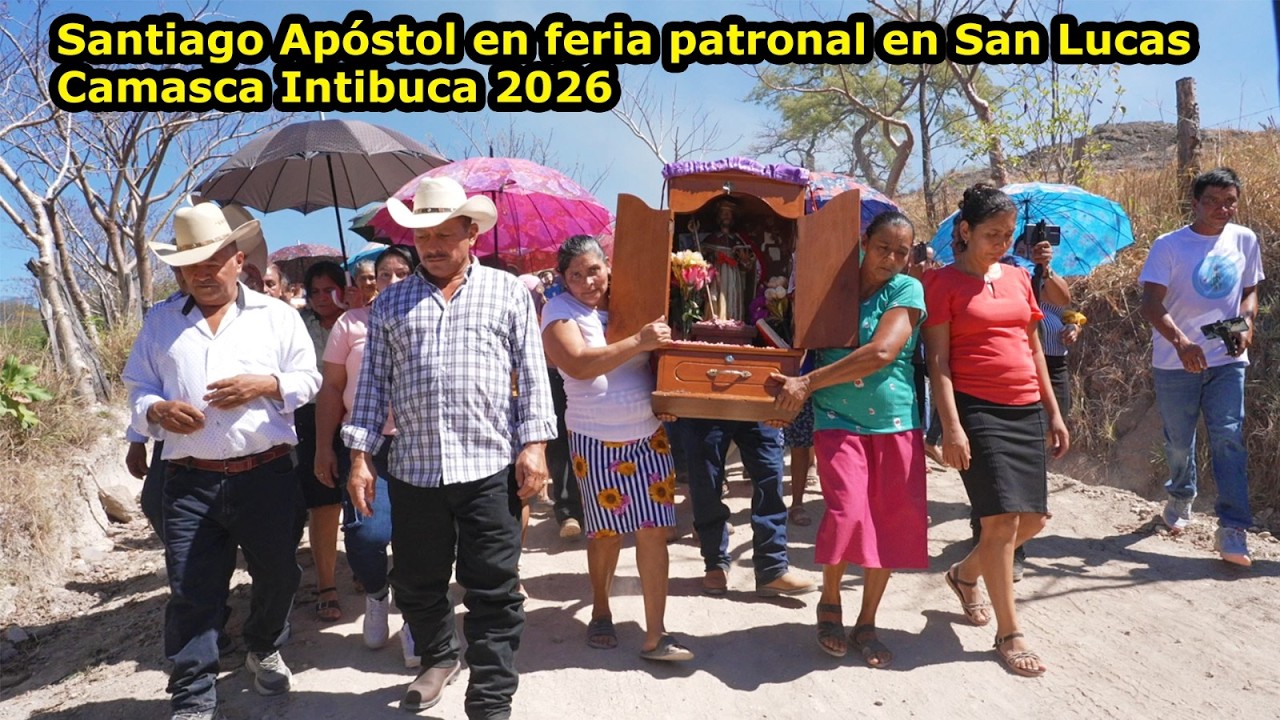 Llegada del Apóstol Santiago en feria patronal en San Lucas Camasca ...
