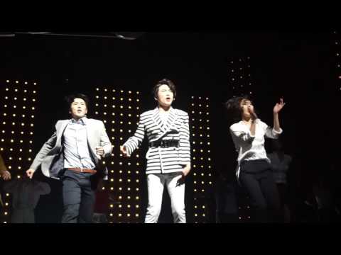 2015.11.25 뮤지컬 젊음의행진 커튼콜2-송유택배우 위주