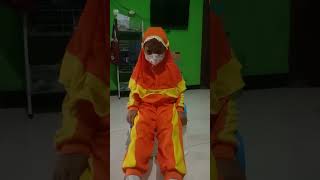 Aktivitas Pagi ..Putrinda Mau Berangkat Sekolah