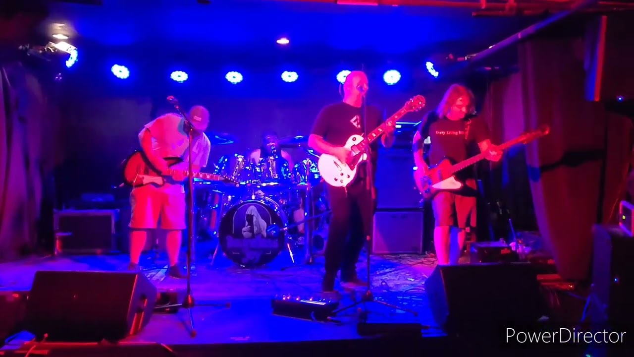 Don't Get What You Need - Missing Mars Live at The Six Below Midnight