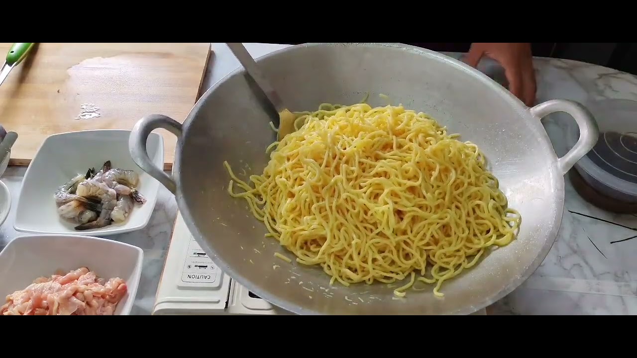 MEE GORENG BASAH STYLE CHINESE YANG BOLEH KERINGKAN ISI DALAM DOMPET