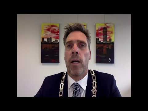 Burgemeester Papendrecht spreekt tot jongeren