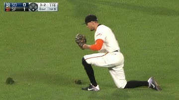 SD@SF: Pence makes a divot with sliding grab