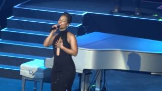 Alicia Keys - Empire State Of Mind -The Star Event Centre Sydney 17/12/13