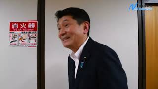 平井伸治ＶＳ平井伸治　ついに知事と県議が初論戦　日本海新聞