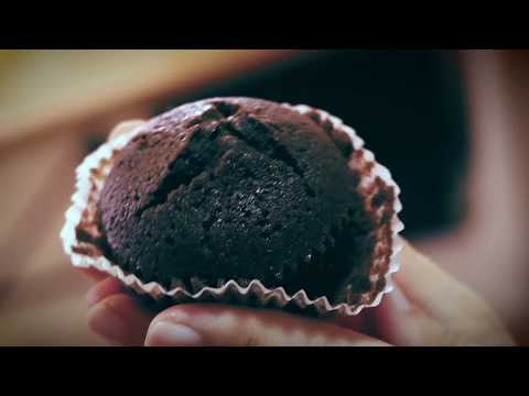 Chocolate Cupcakes - Meringue Frosting
