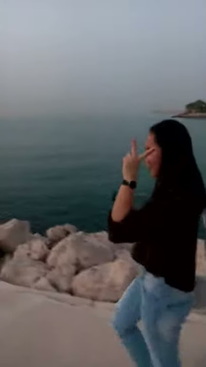 Jalan jalan sore sama CEWE  CANTIK di CORNIS😊