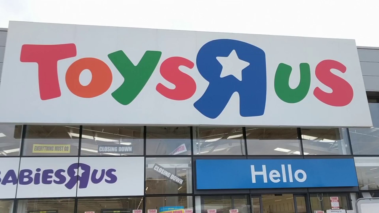 Toys R Us 1 Last Day What's left on the shelves? YouTube