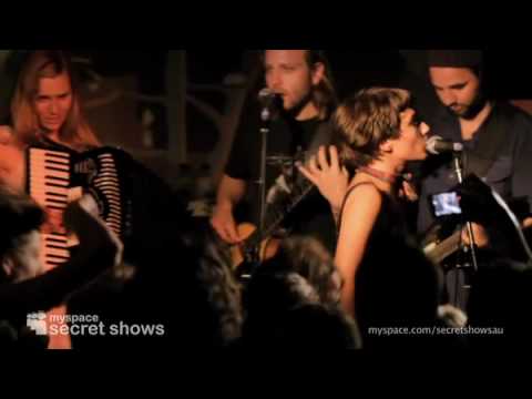 Edward Sharpe & The Magnetic Zeros - 40 Day Dream