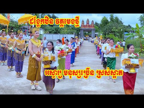 Porno zorlash oyini bor edi, uni massaj qilasiz. Xotinim xojayinimning ishdagi fohishasiga aylandi