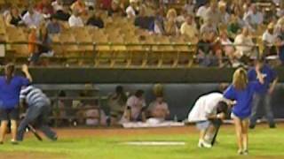 Las Vegas 51s Dizzy Bat Contest