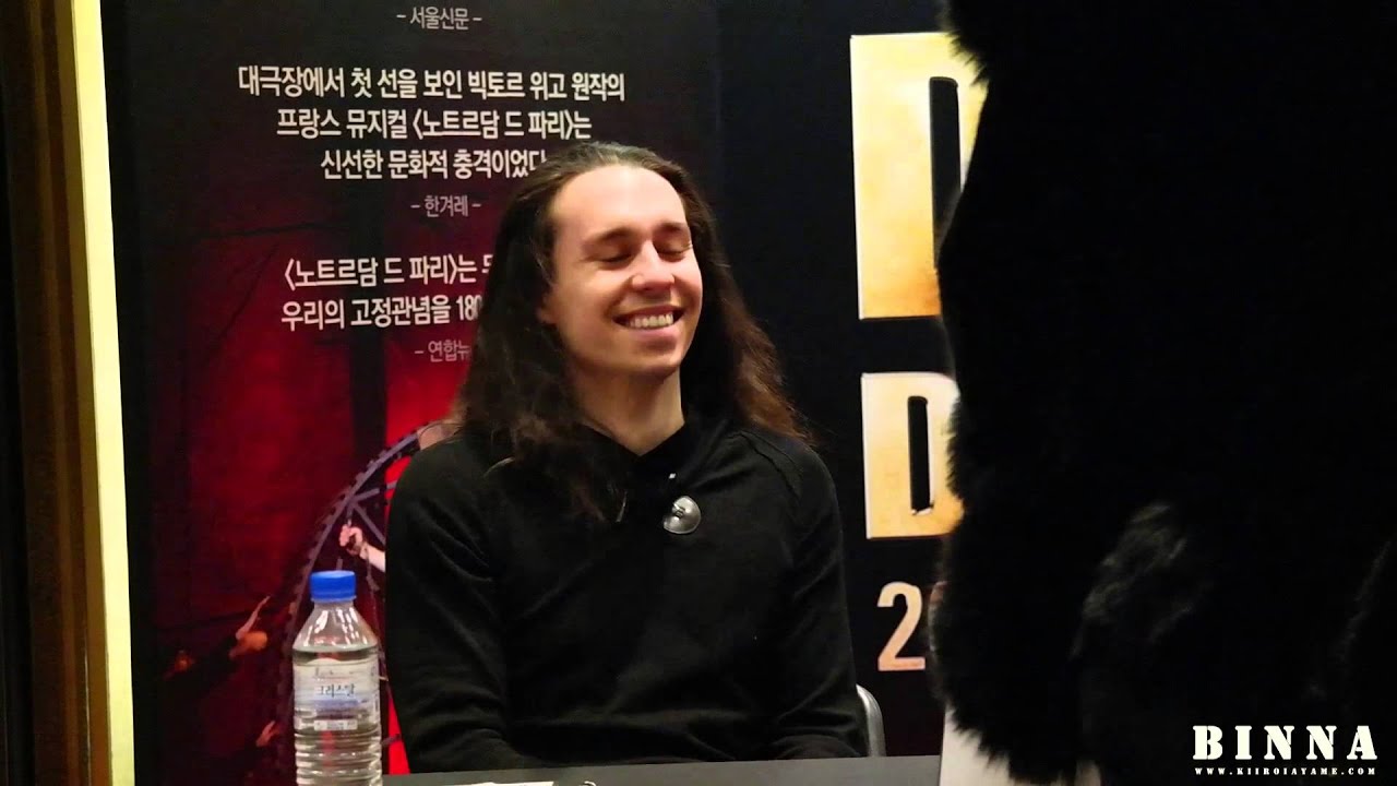 musical NotreDam de Paris autograph event (John eyzen) 150205