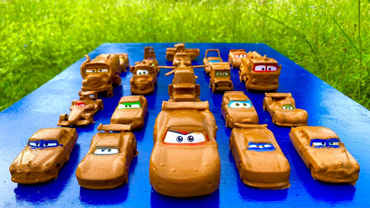 disney-pixar-cars-lightning-mcqueen-mater-chick-hicks-sherif-muddy