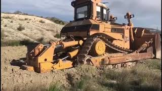 EXTREME DANGEROUS OPERATOR WITH CAT D9N 😂😂😂