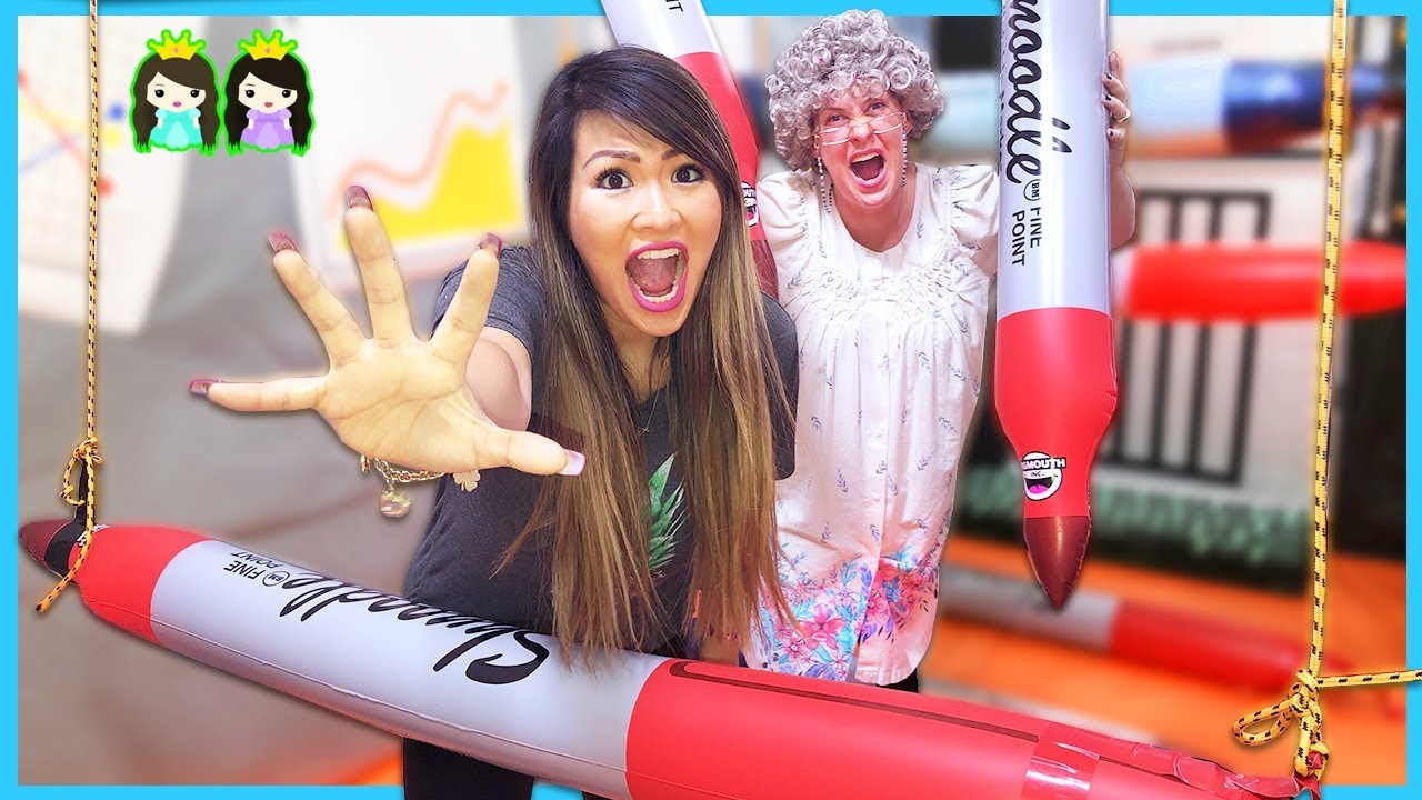 Princess T Escape Boss Granny Maze Box Fort Obby Challenge! Roblox IRL!