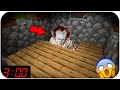 ¡ENCONTRÉ A PENNYWISE OCULTO BAJO UN PUEBLO! (Minecraft Video aterrador)