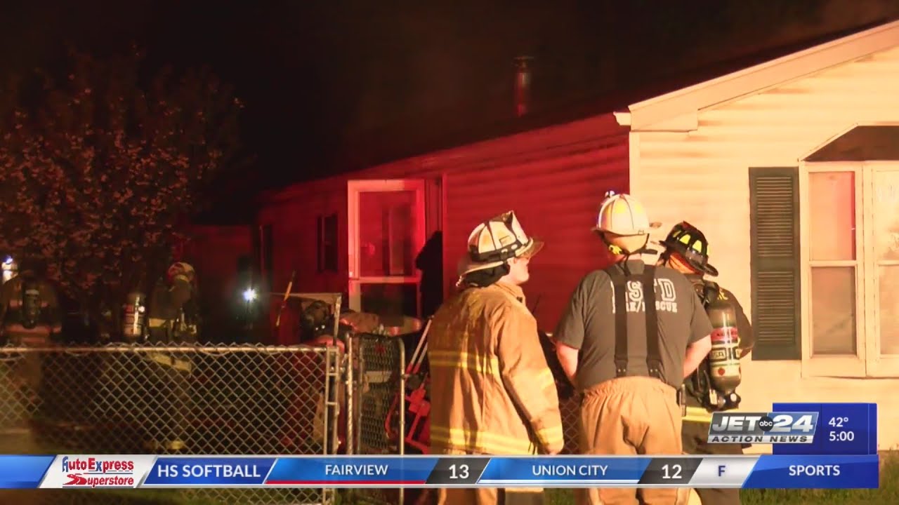 Crews respond to an early morning fire - YouTube